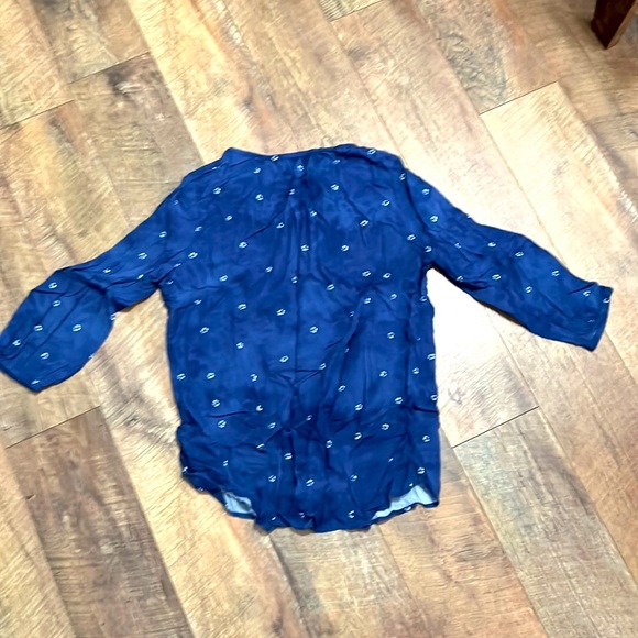 Sonoma Women’s Blouse, size Medium - Picture 2 of 2